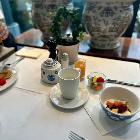 מלון Bauer Und Restaurant