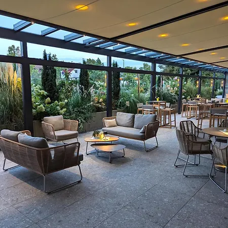 מלון Bauer Und Restaurant פלדקירכן