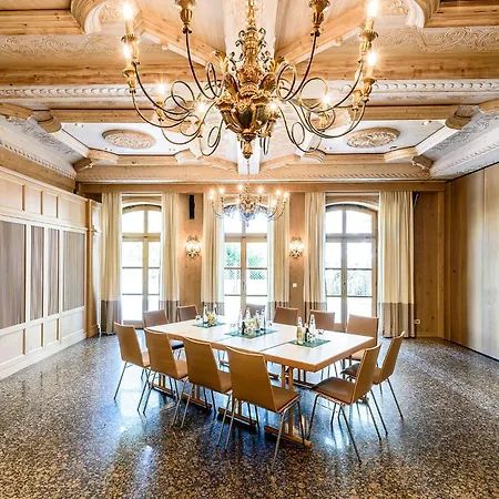 Bauer Und Restaurant 4*