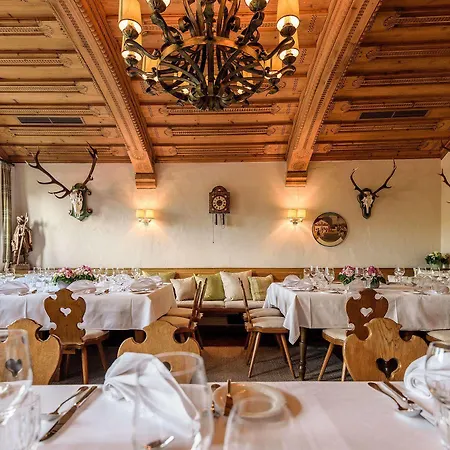 מלון Bauer Und Restaurant