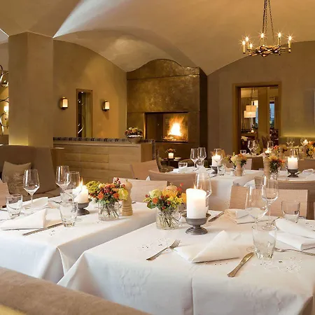 מלון Bauer Und Restaurant פלדקירכן