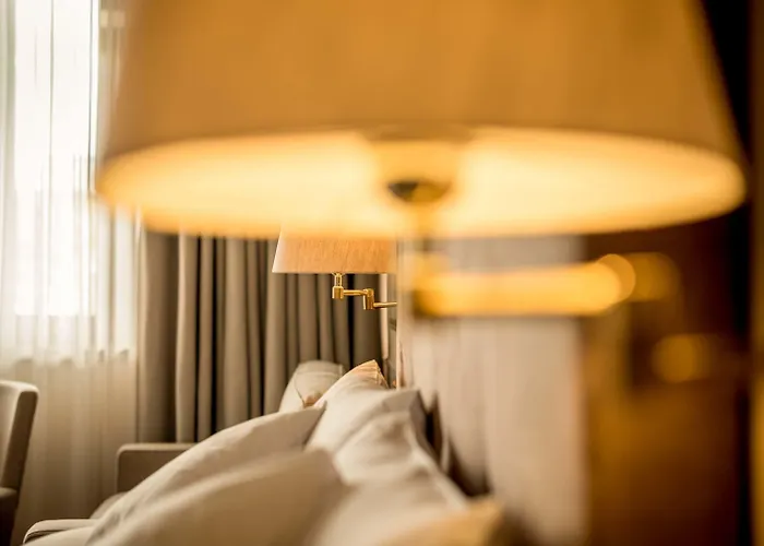 Bauer Und Restaurant Hotel Feldkirchen (Upper Bavaria)