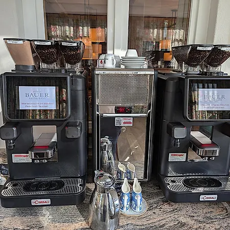 Bauer Und Restaurant