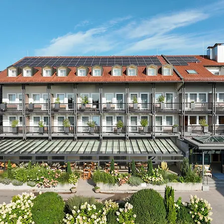 Hotel Bauer Und Restaurant 4*