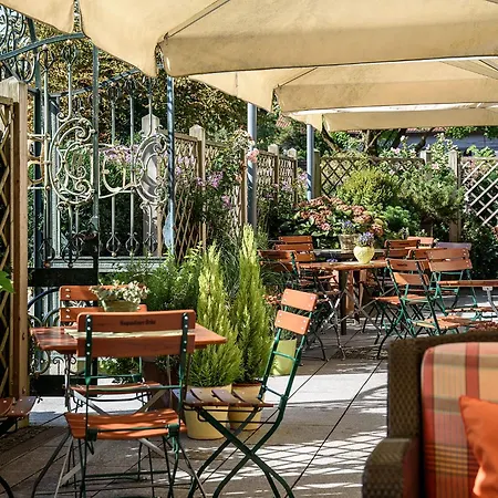 Ξενοδοχείο Bauer Und Restaurant Φελντκίρχεν