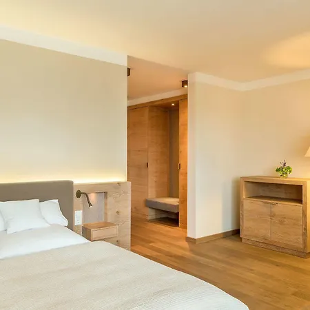 Bauer Und Restaurant Hotel Feldkirchen (Upper Bavaria)