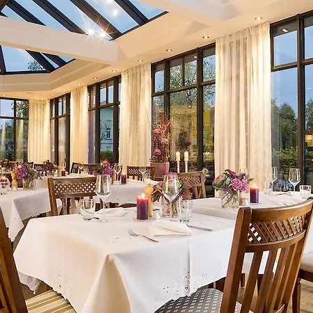 Bauer Und Restaurant Hotel 4*