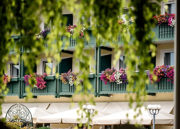 Bauer Und Restaurant Hotel